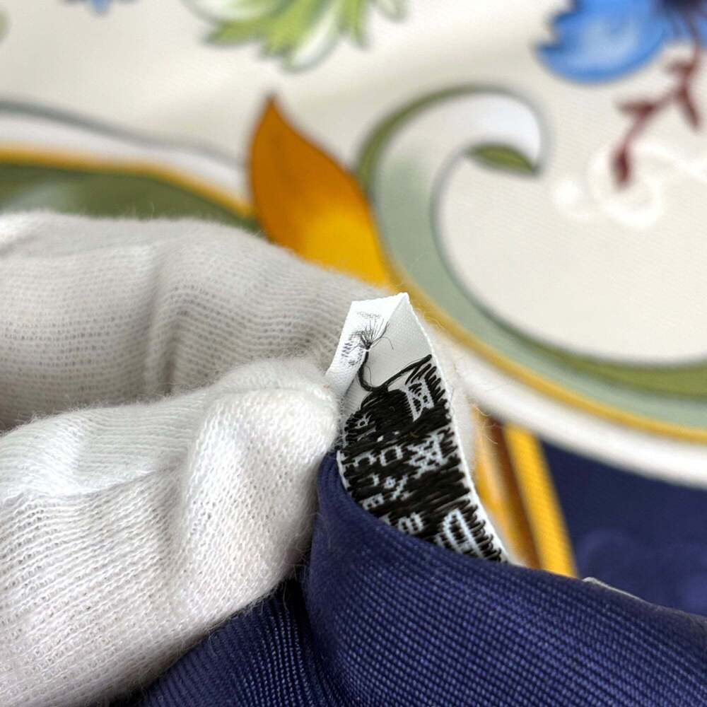 HERMES Authentic Blue Silk Scarf - Picture 4 of 4